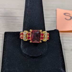 Gold Tone Ring Size 11 Red Stone Square Cut Rhinestone Accent
